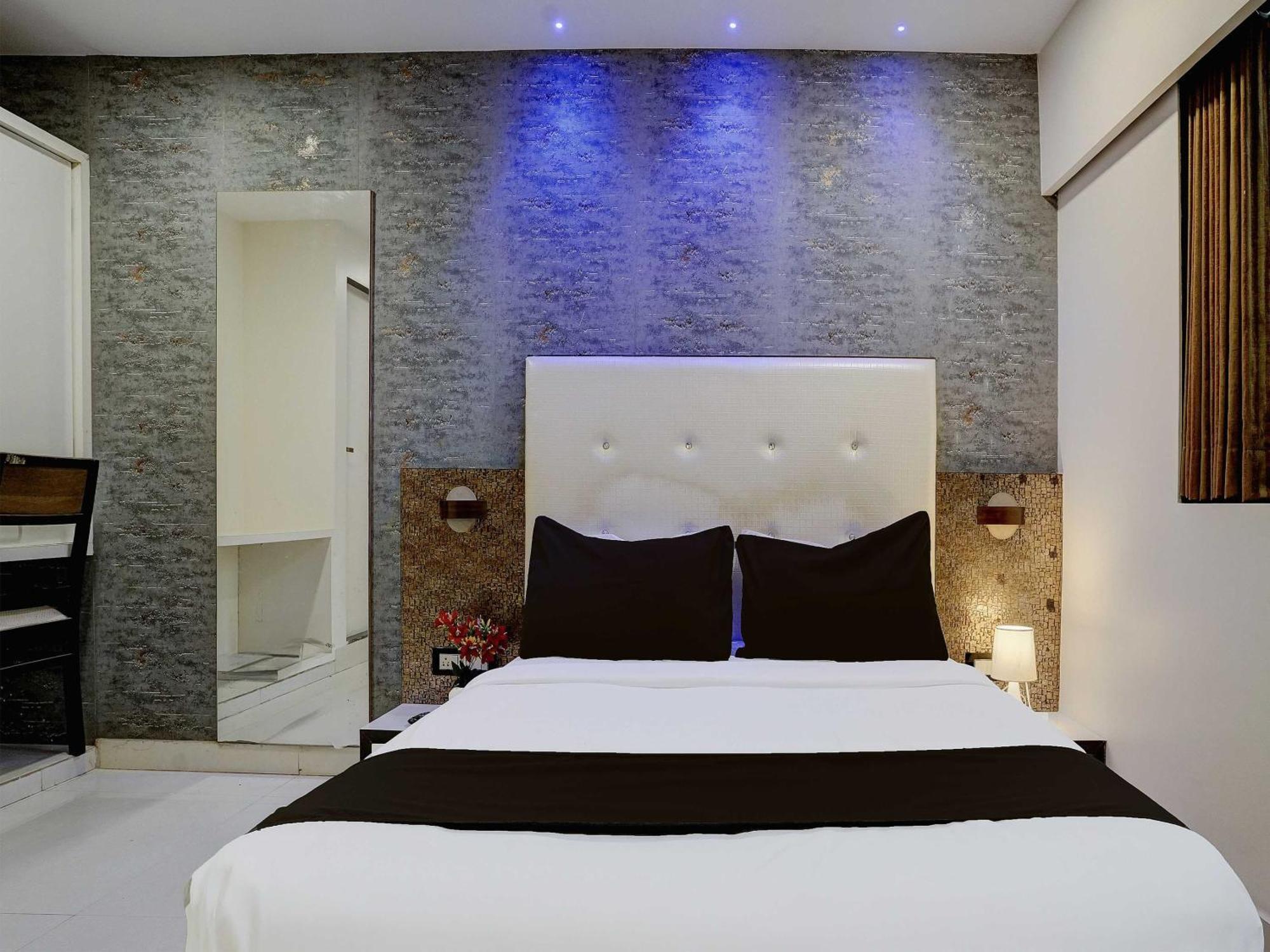 Hotel O Golden Star Mumbai Luaran gambar