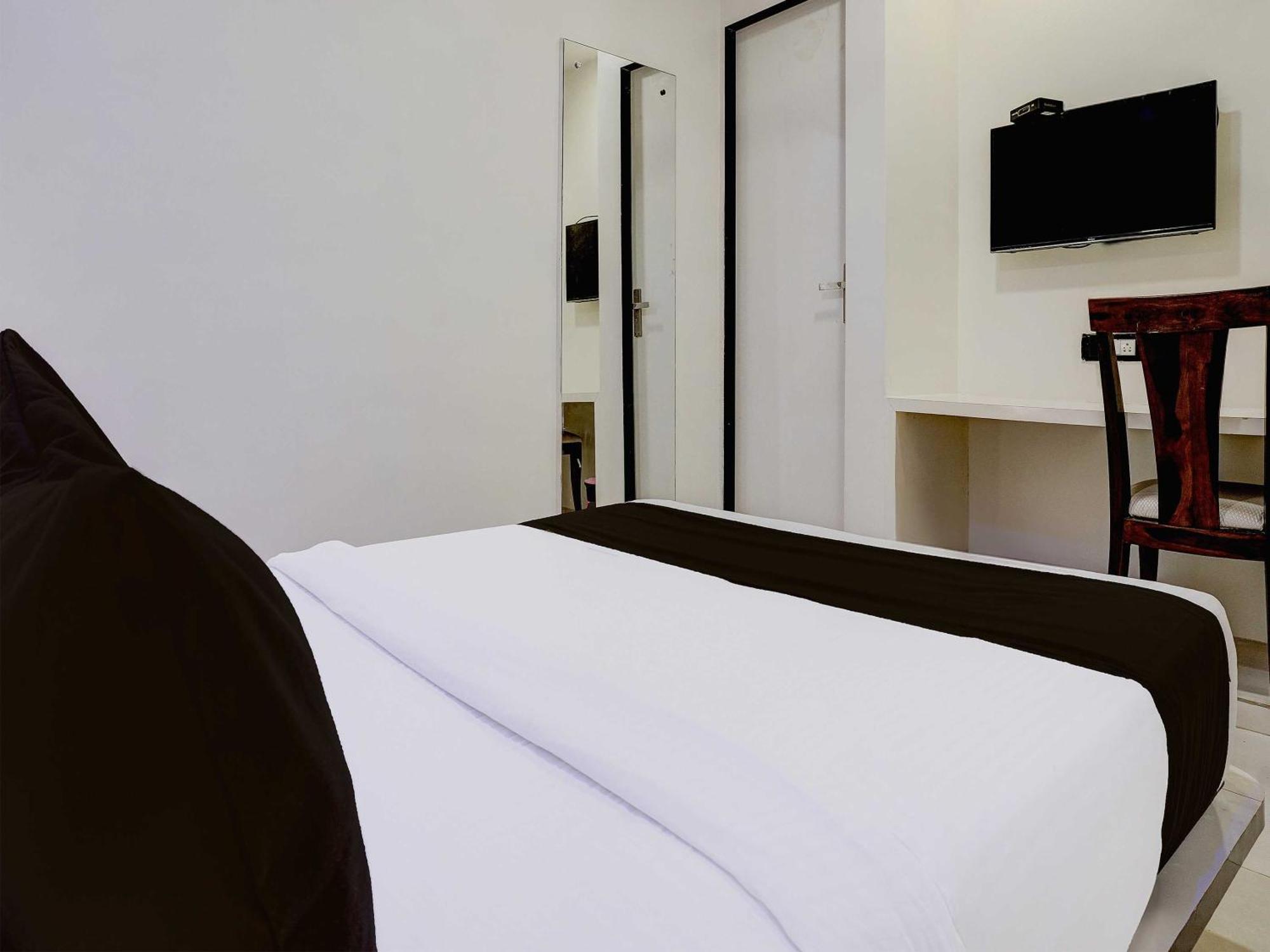 Hotel O Golden Star Mumbai Luaran gambar