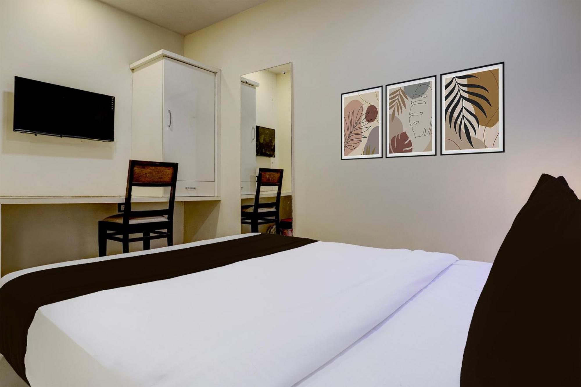 Hotel O Golden Star Mumbai Luaran gambar