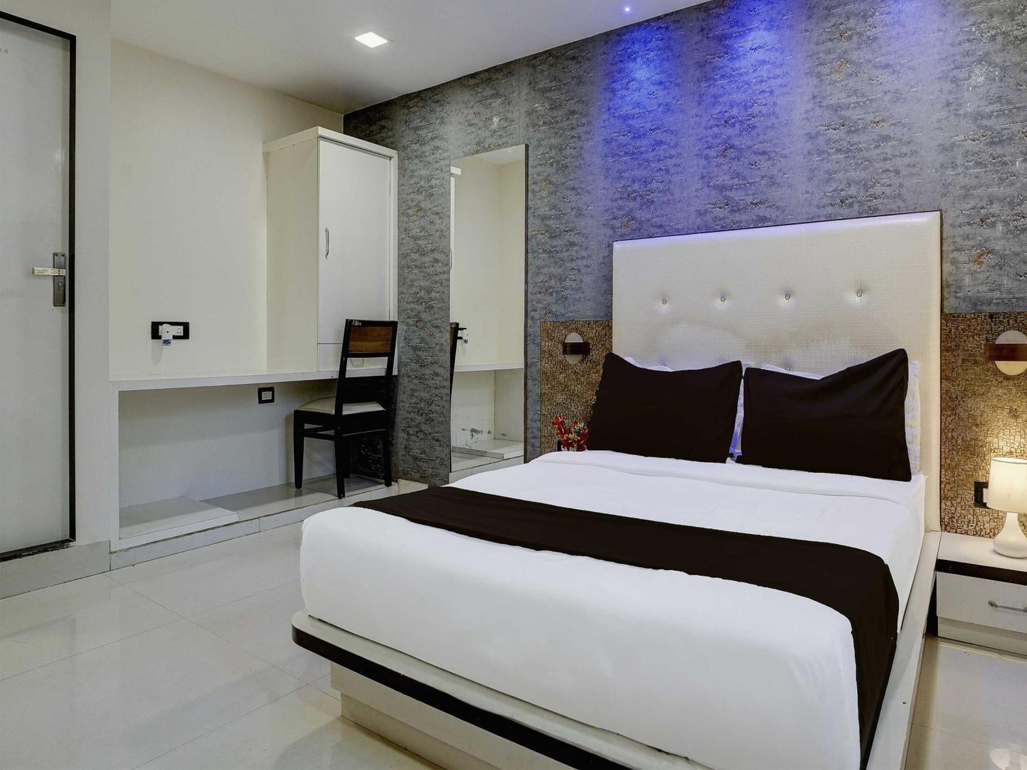Hotel O Golden Star Mumbai Luaran gambar